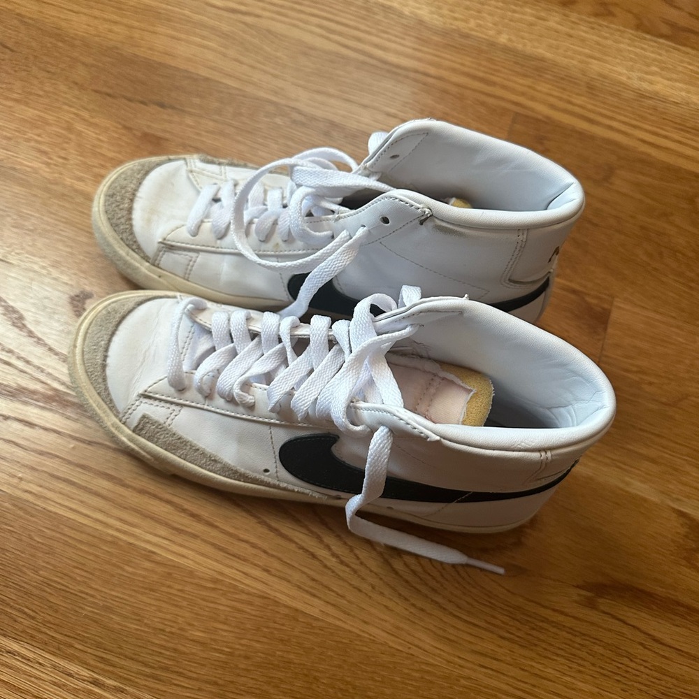Nike Hightop Sneakers